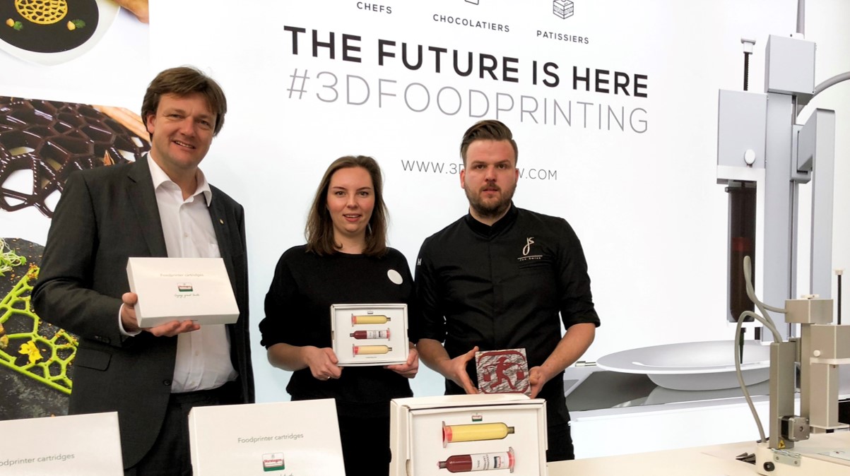 Jeroen van der Graaf (Verstegen), Nina Hoff (byFlow) and Jan Smink announce their collaboration.